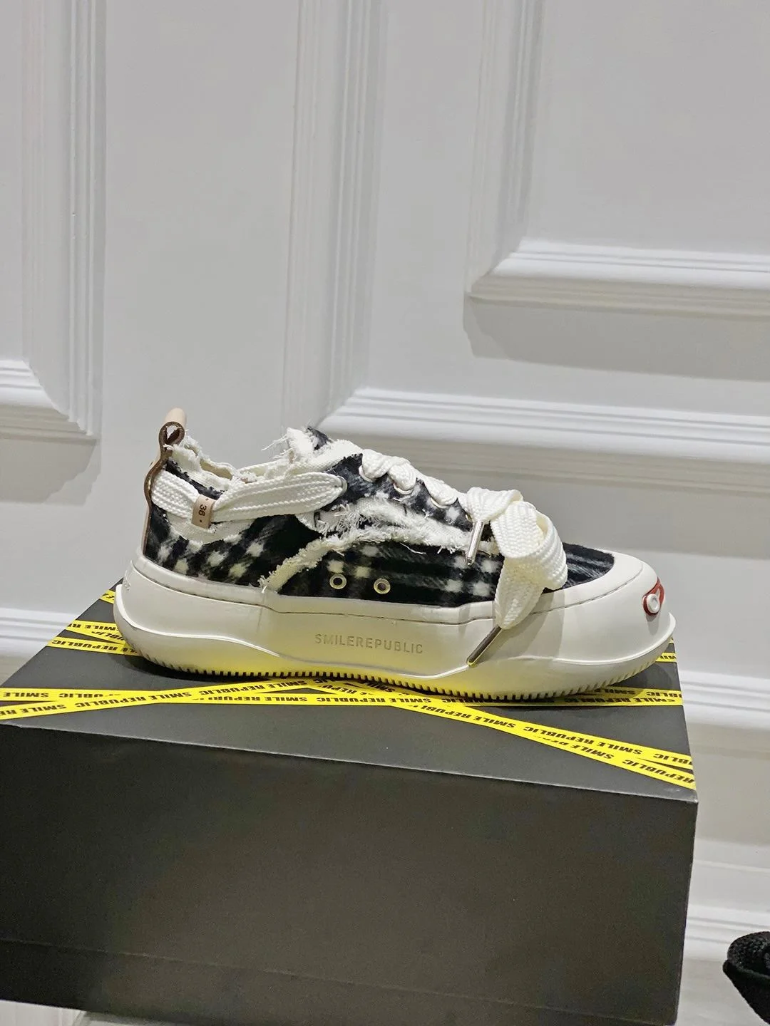 Bold Xvessel Shoes 7106