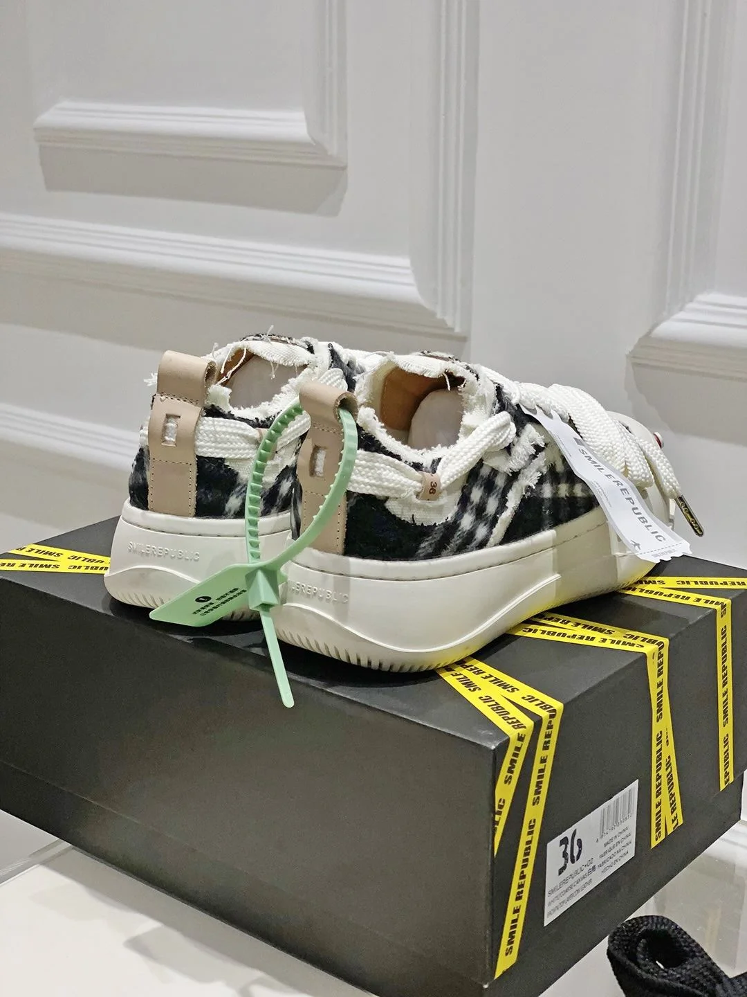 Bold Xvessel Shoes 7106