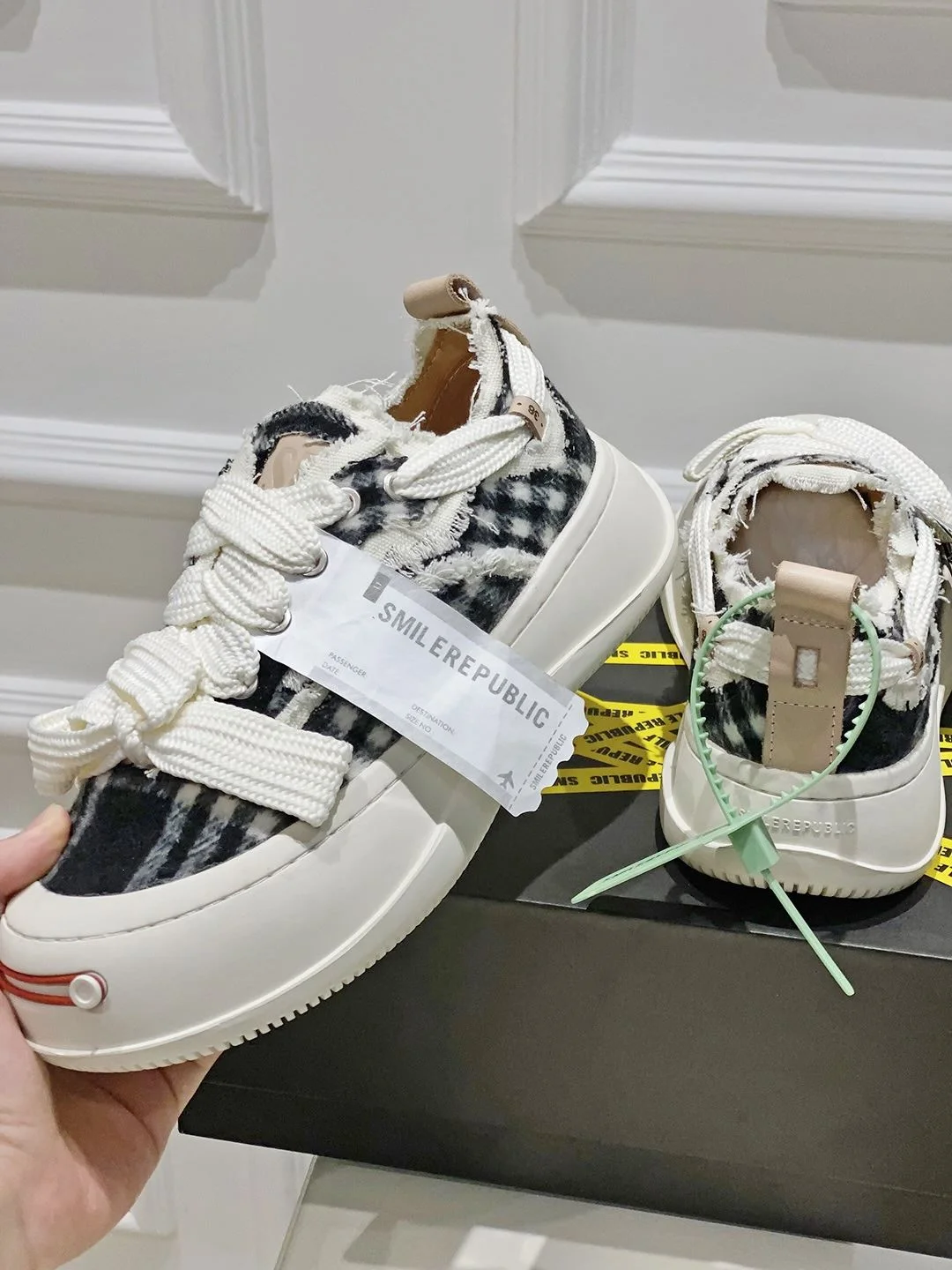 Bold Xvessel Shoes 7106