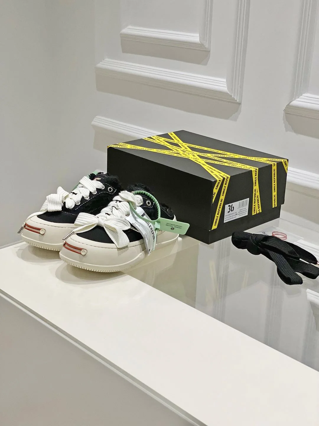 TravelReady Xvessel Shoes 7080