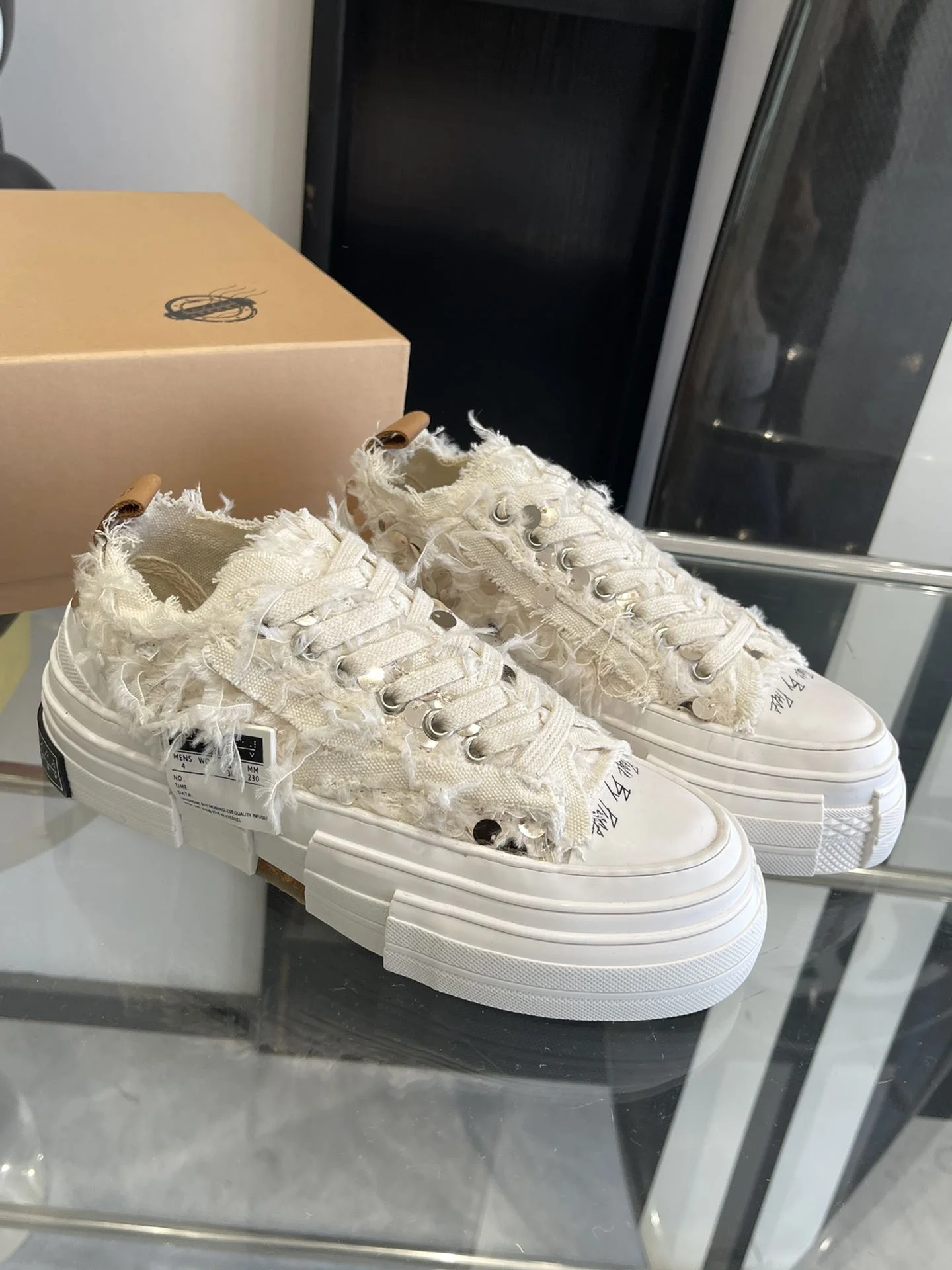 Sleek Xvessel Shoes 7130