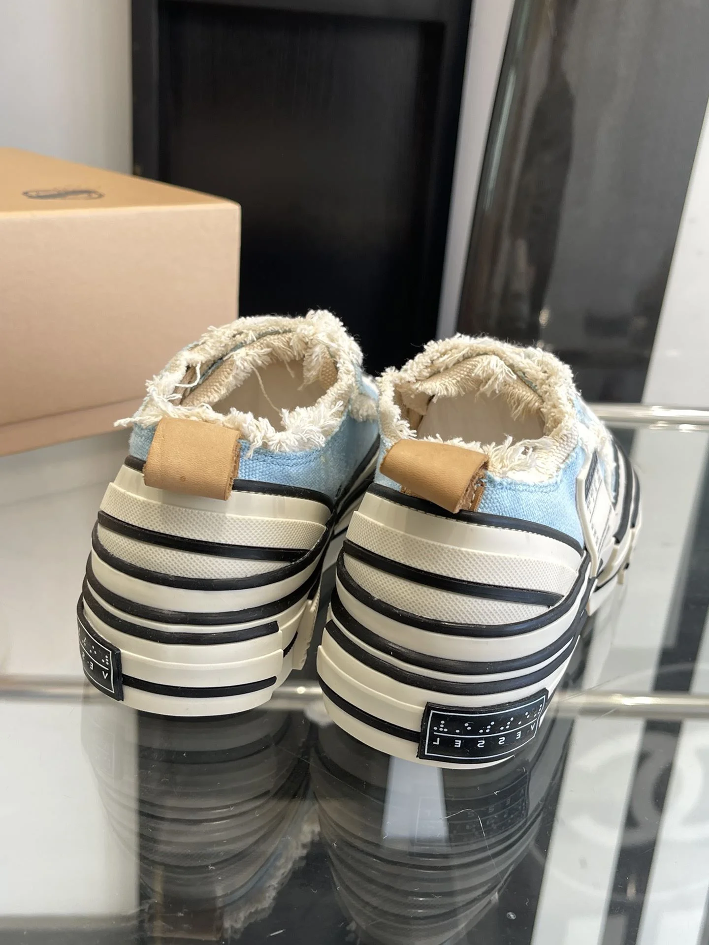 Xvessel Shoes TechFriendly 7076