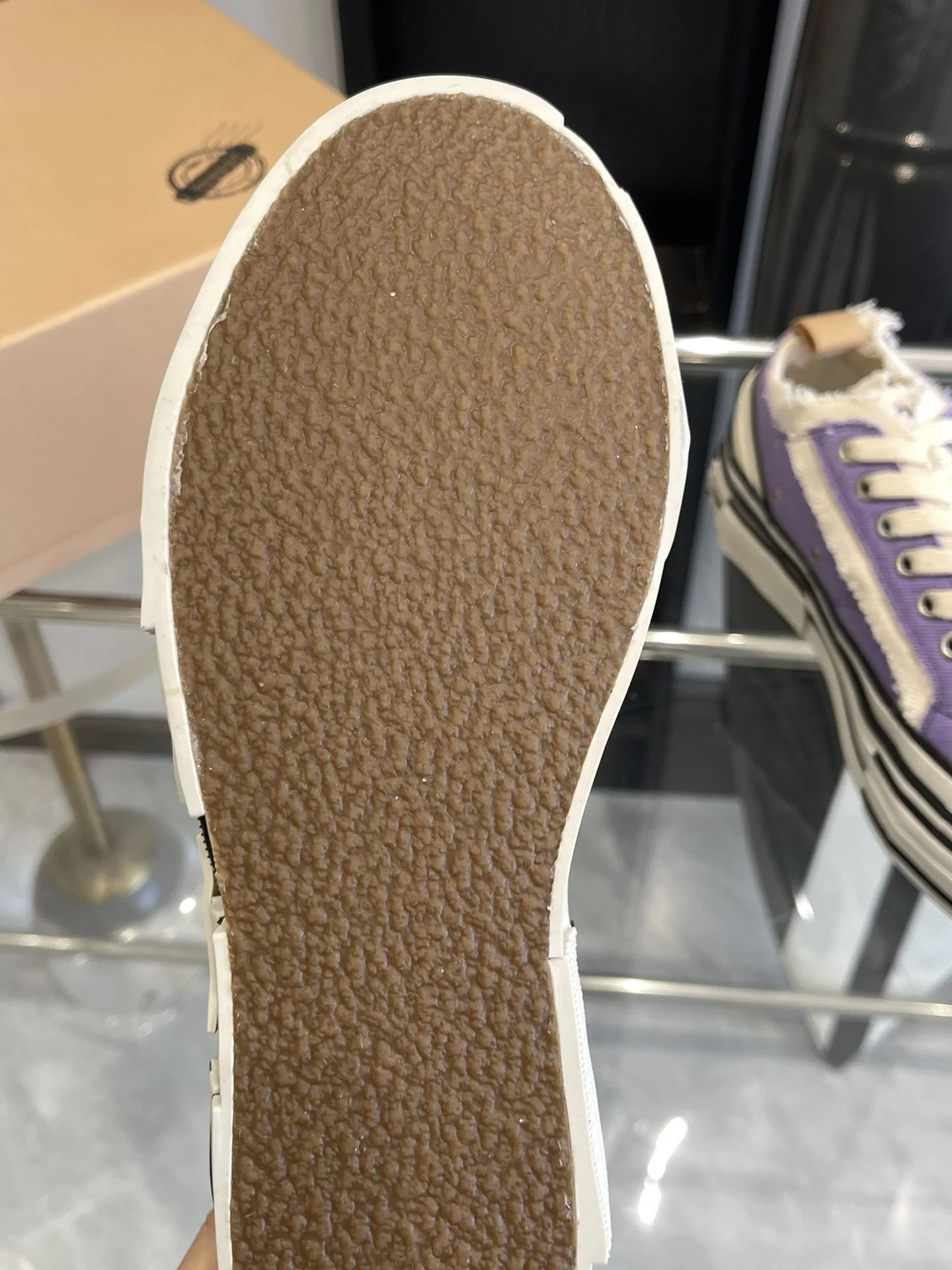 Versatile Xvessel Shoes 7074
