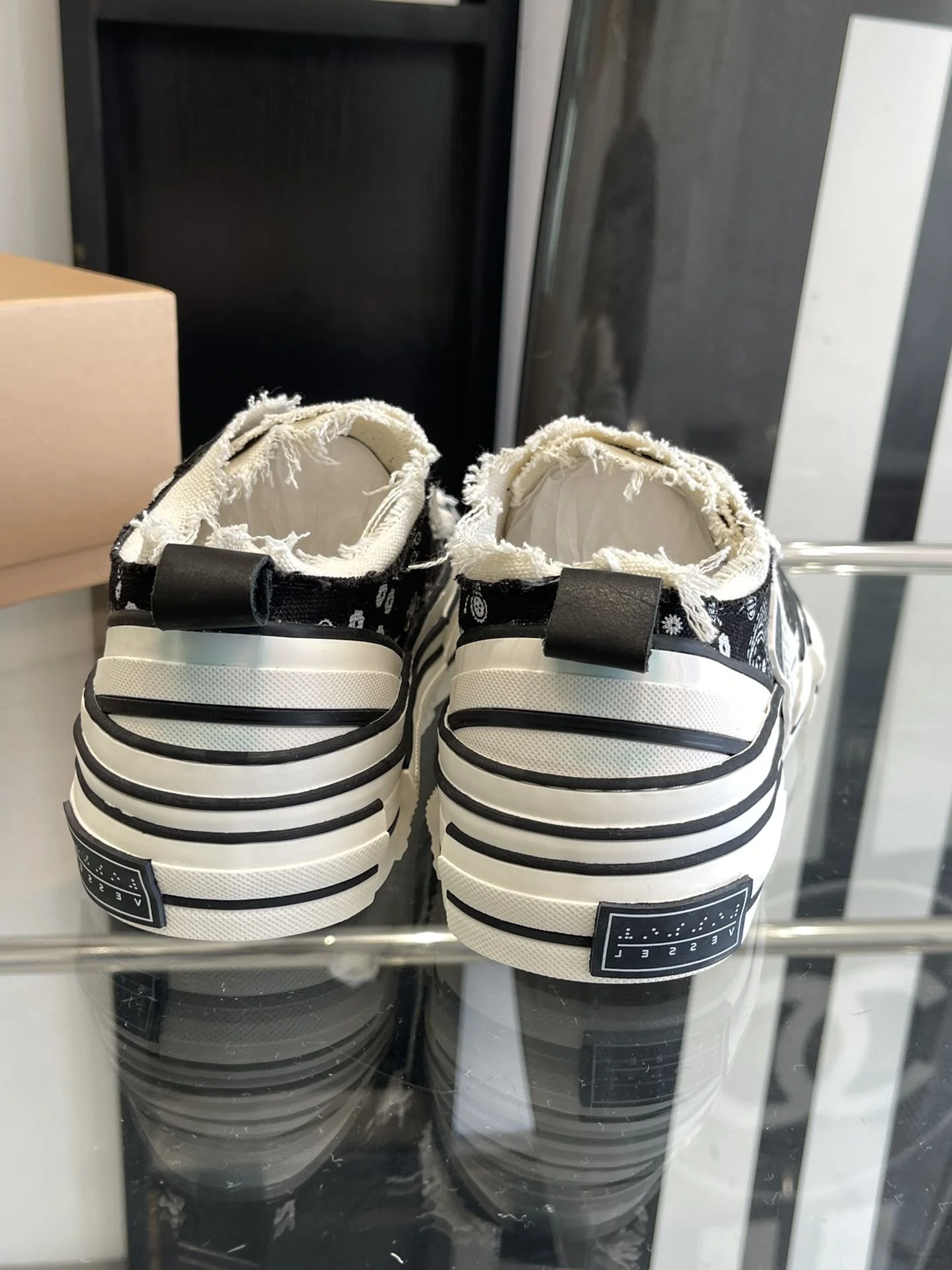Xvessel Shoes Durable 7072