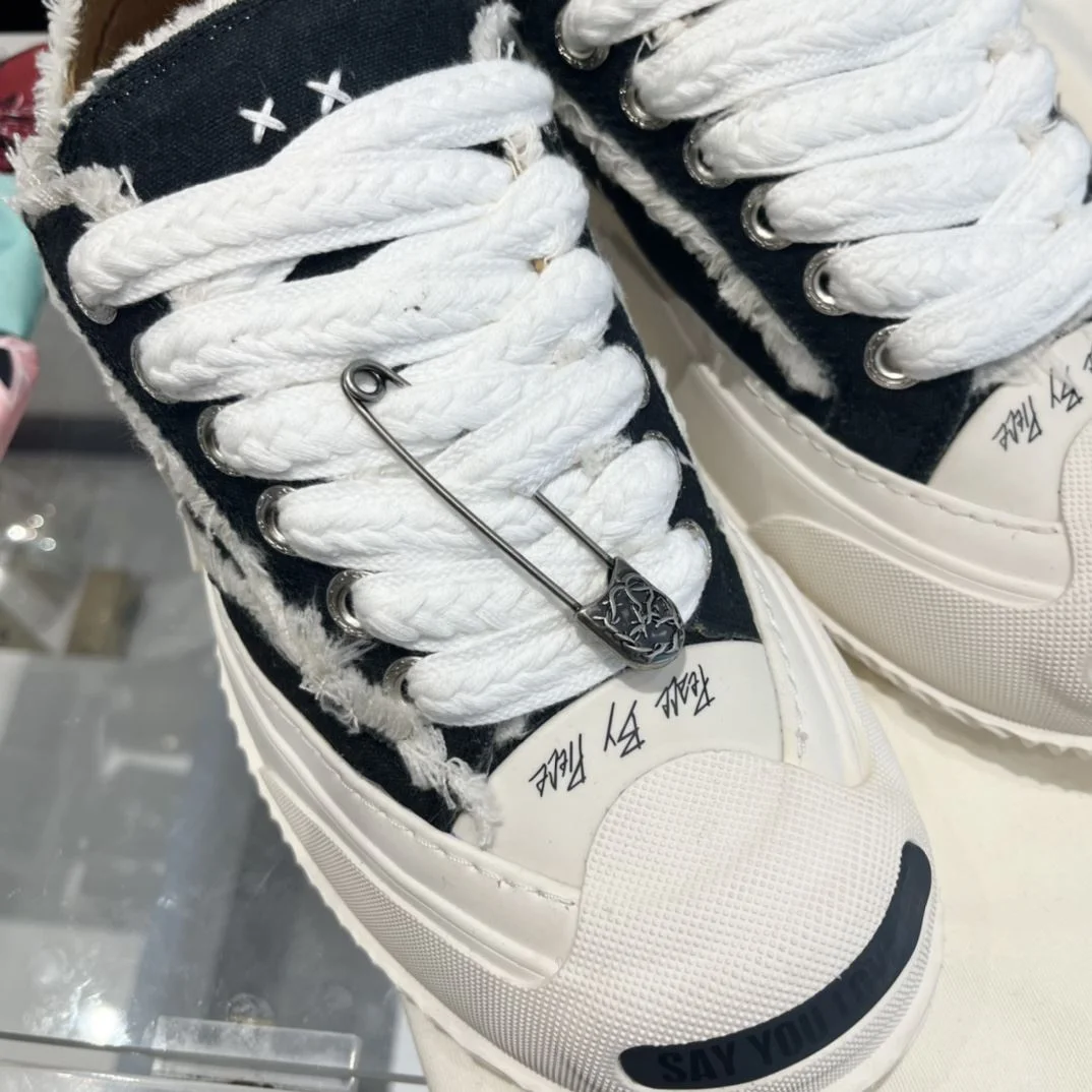 Xvessel Shoes Resilient 7083