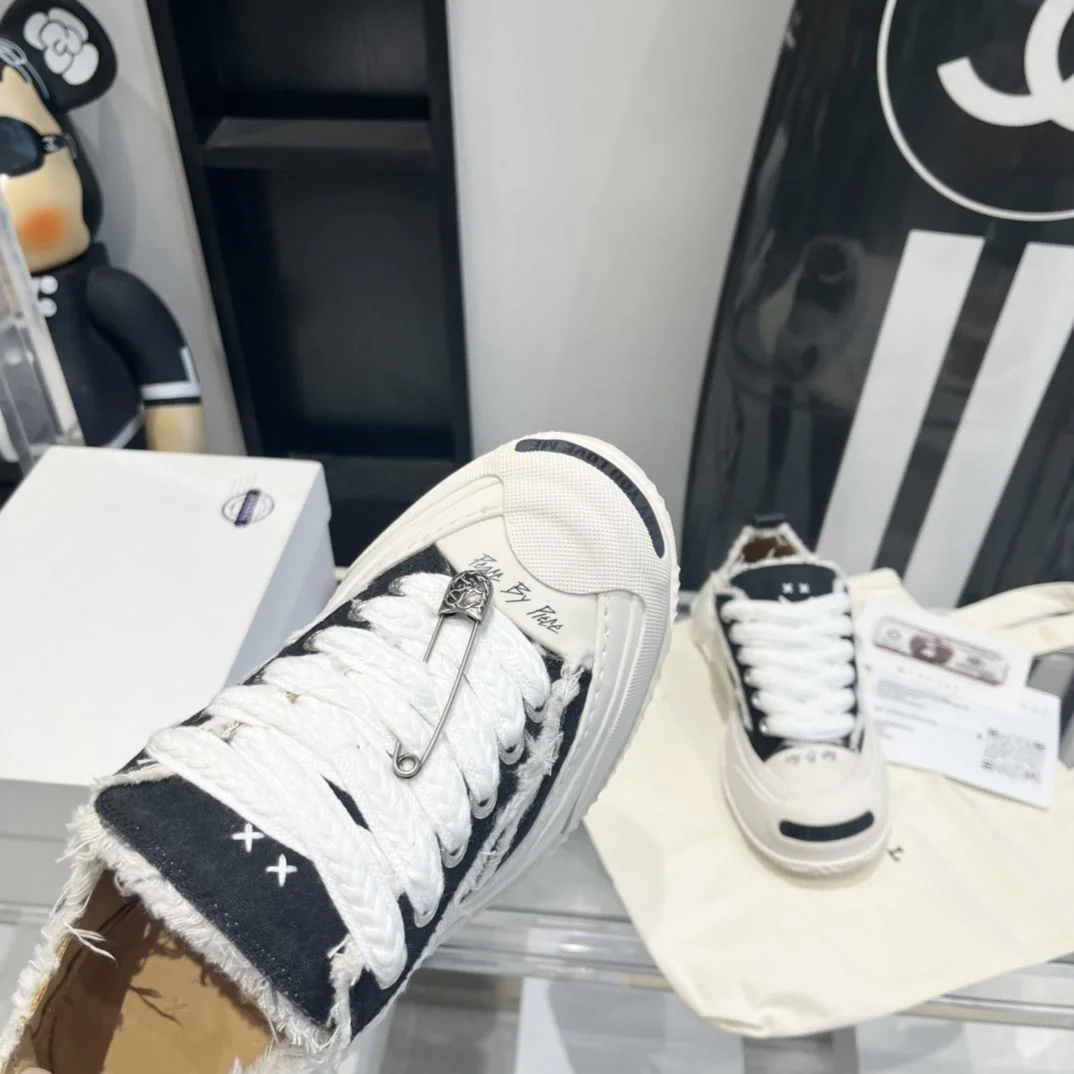 Xvessel Shoes Resilient 7083