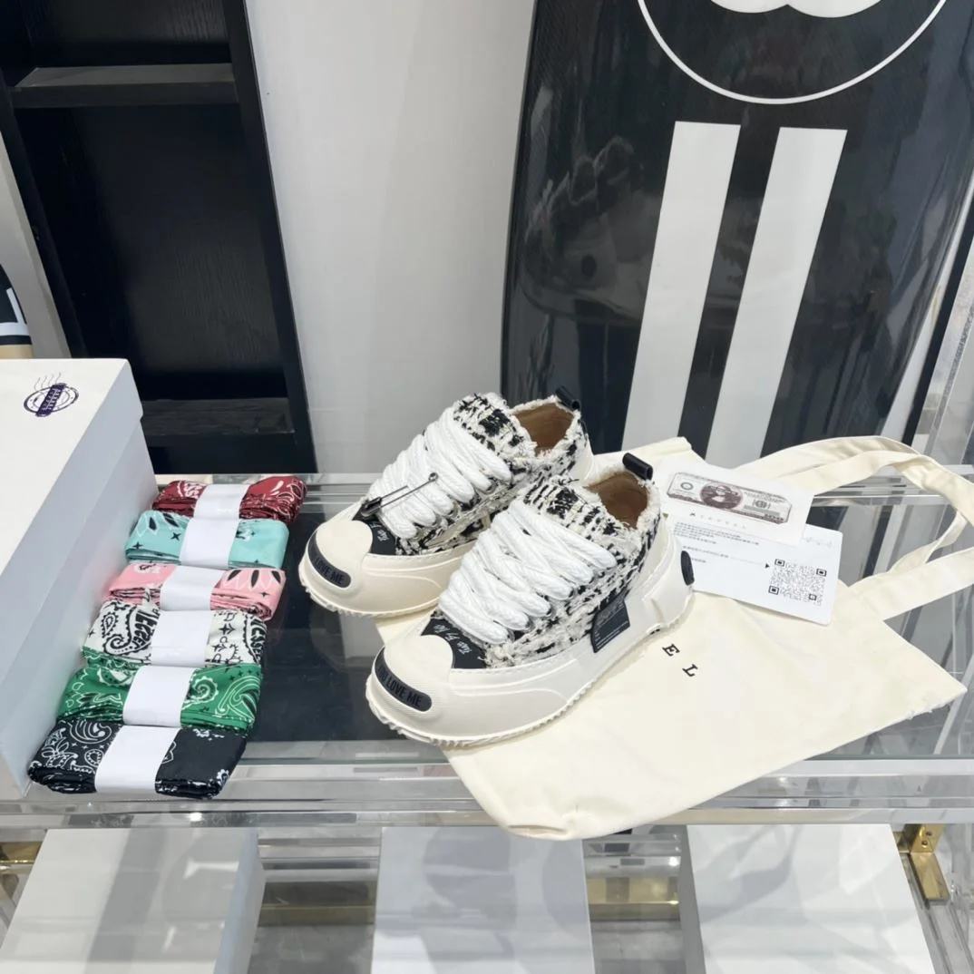 Resilient Xvessel Shoes 7084