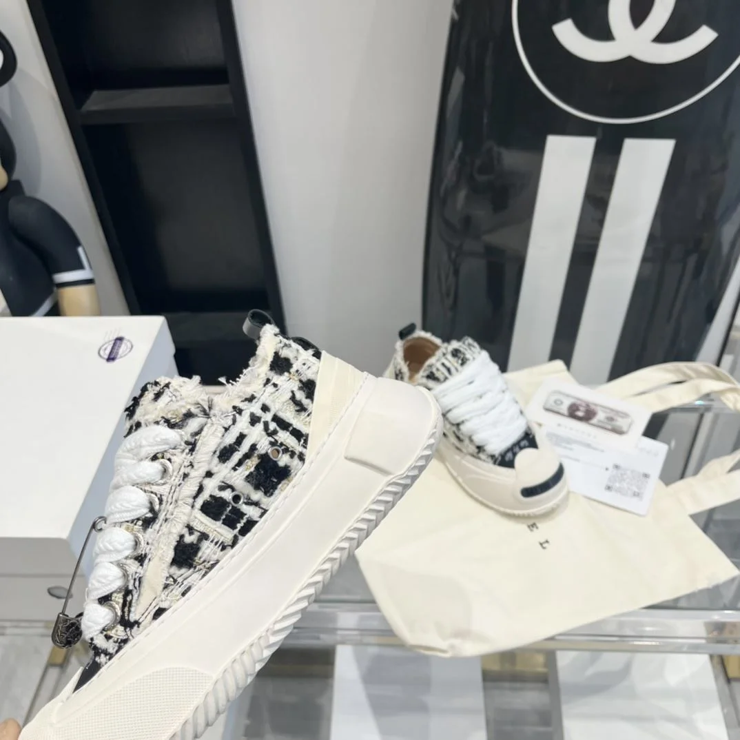 Resilient Xvessel Shoes 7084