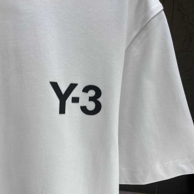 Minimalist Y-3 T-Shirts 163910