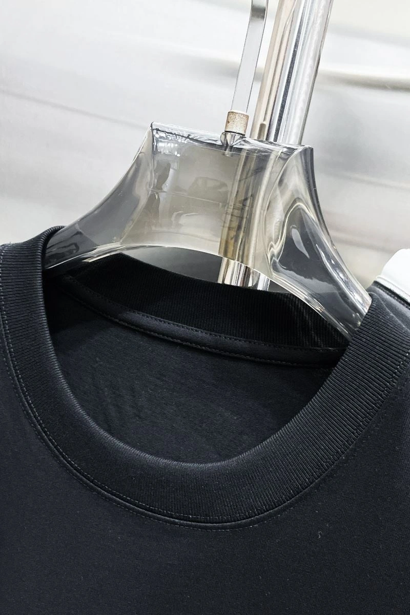 Sporty Y-3 T-Shirts 161250