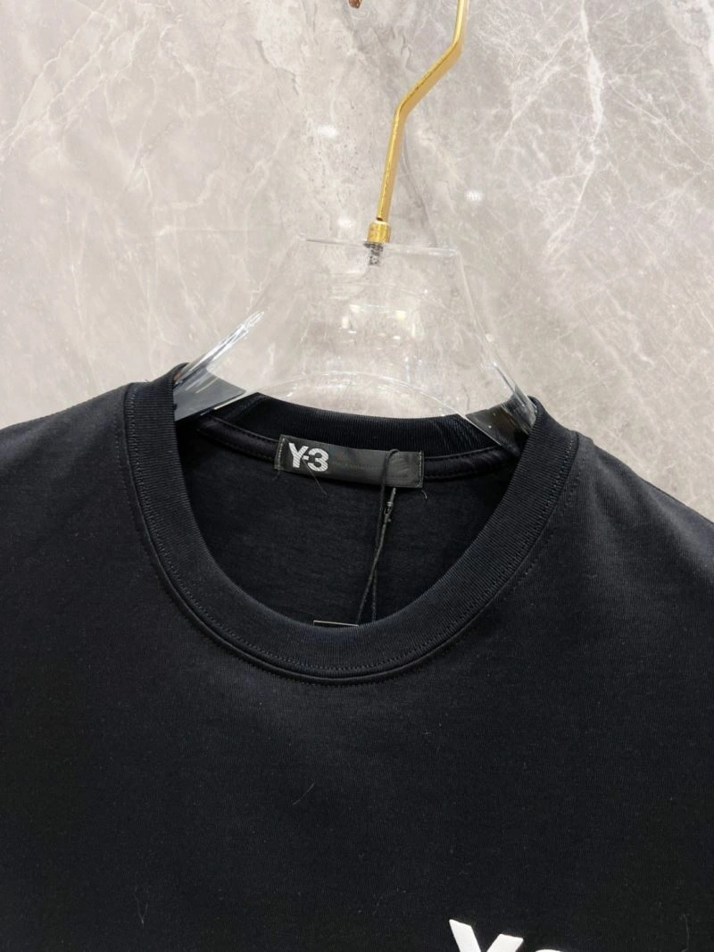 Y-3 T-Shirts UrbanChic 161276
