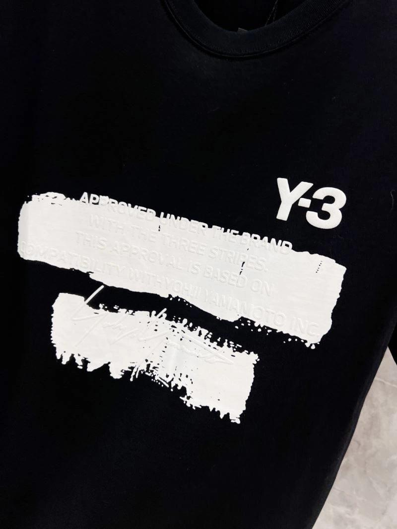 Y-3 T-Shirts UrbanChic 161276