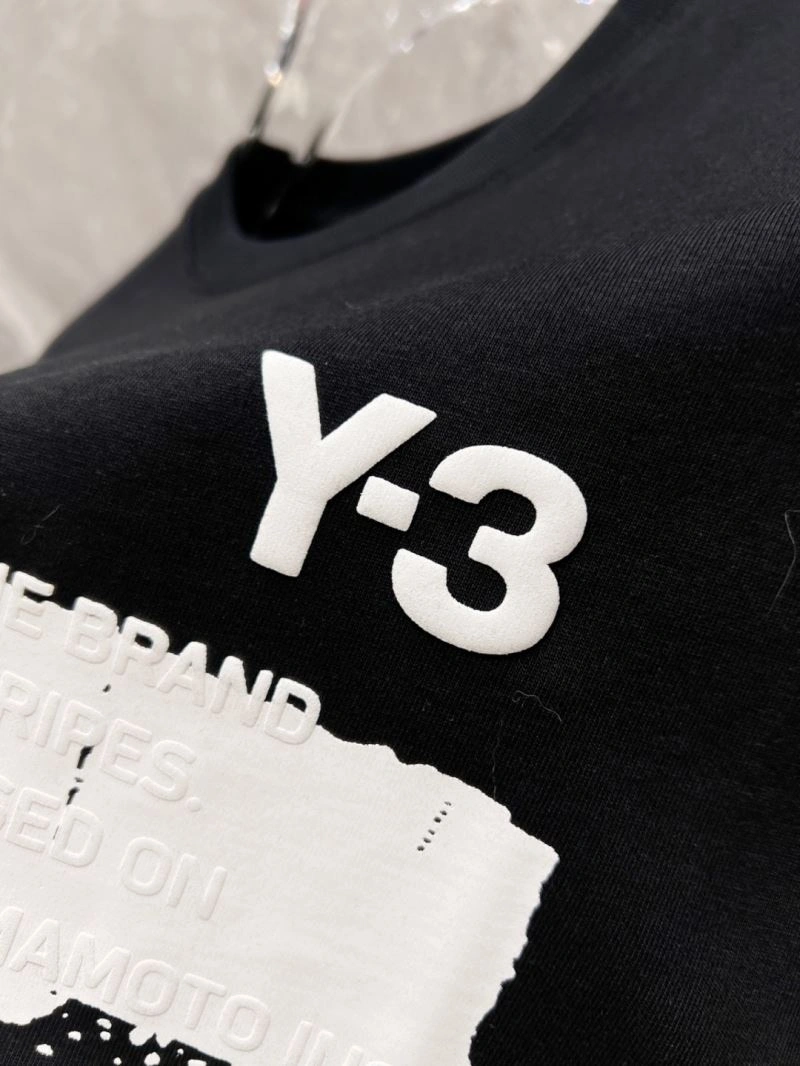 Y-3 T-Shirts UrbanChic 161276