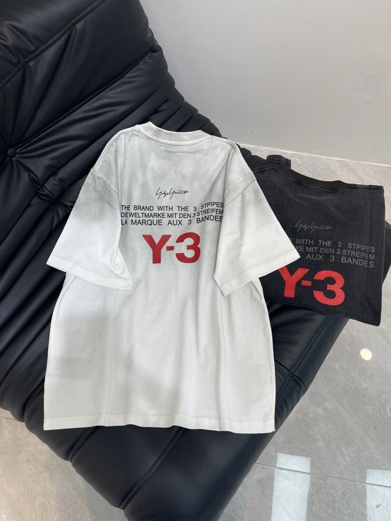 Sporty Y-3 T-Shirts 146864