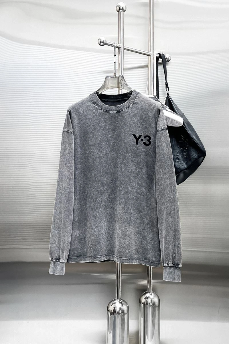 Bold Y-3 T-Shirts 158929
