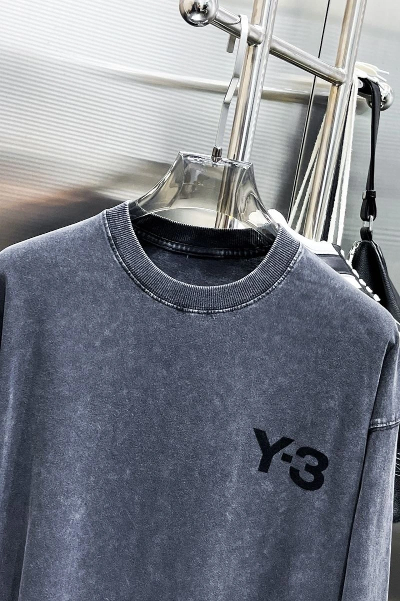 Modern Y-3 T-Shirts 158892