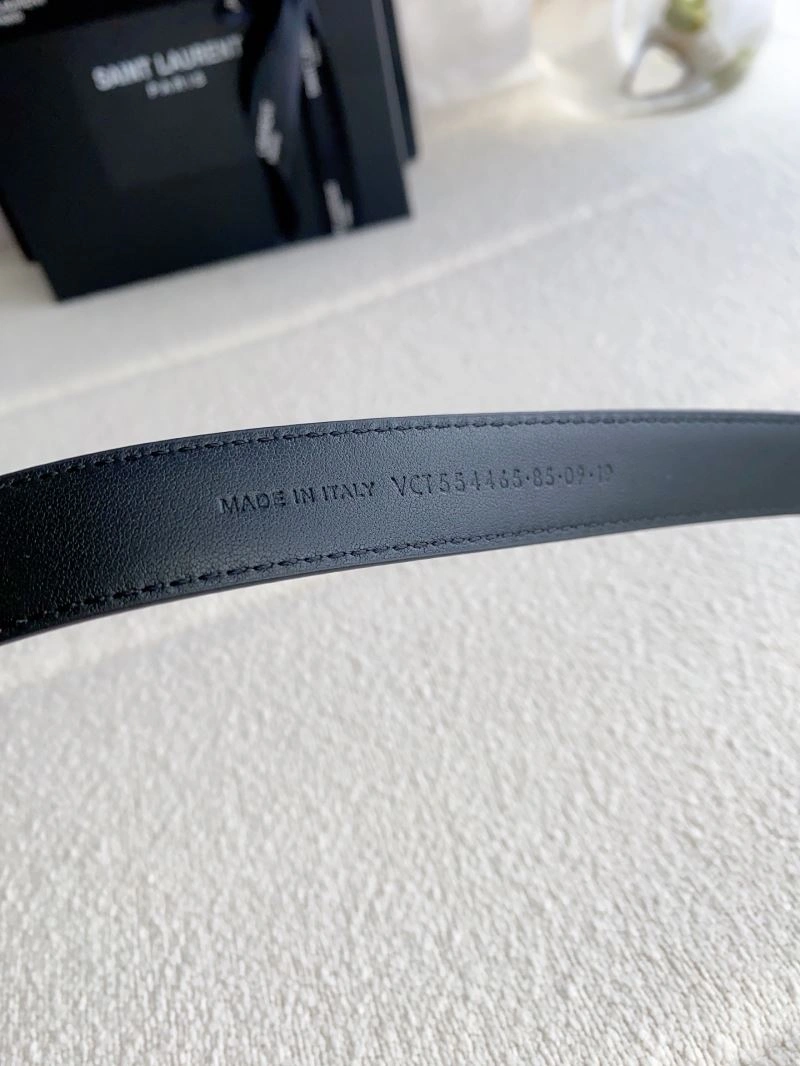 YSL Belts Effortless 305928