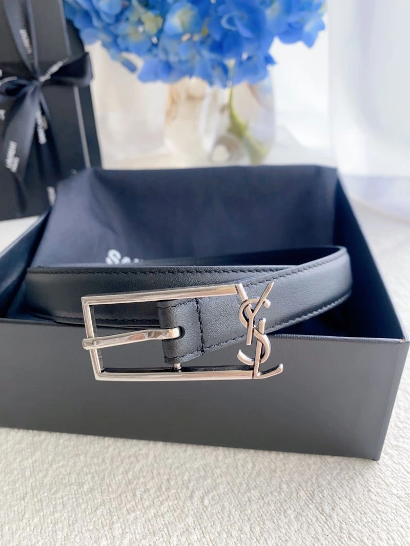 YSL Belts Effortless 305934