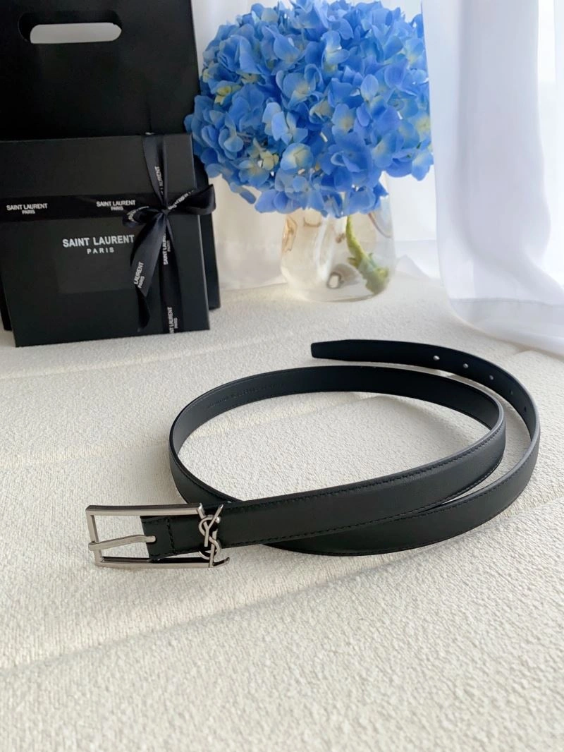 YSL Belts Effortless 305934