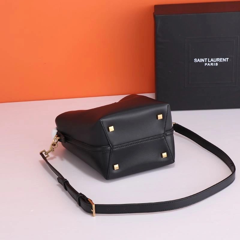 Versatile YSL Bucket Bags 86671