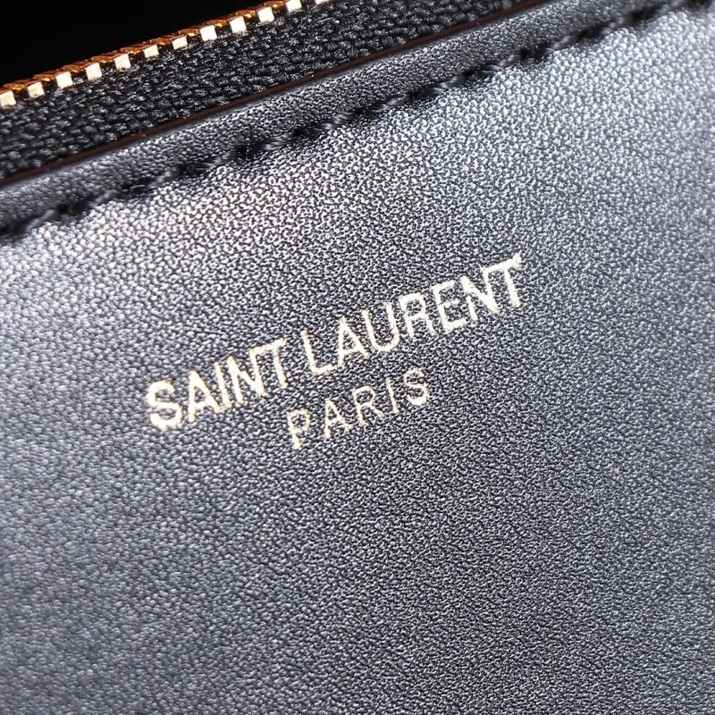 Versatile YSL Bucket Bags 86671