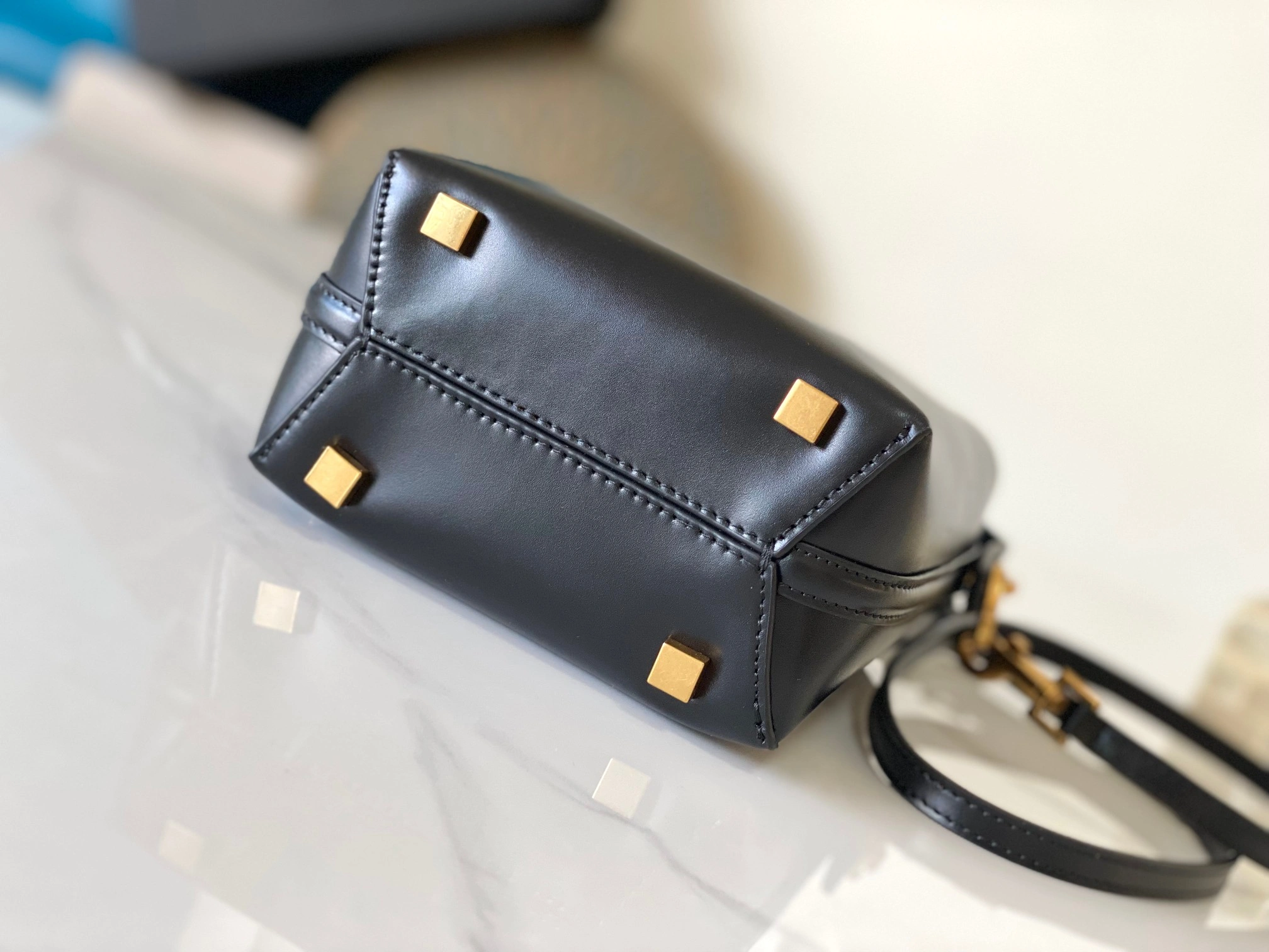 ModernLook YSL Bucket Bags 71780