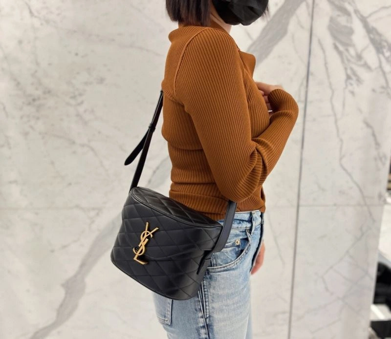 Resilient YSL Bucket Bags 63193