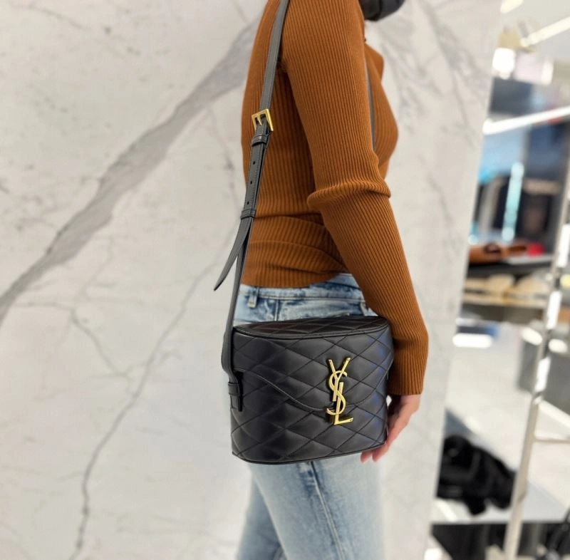 Resilient YSL Bucket Bags 63193