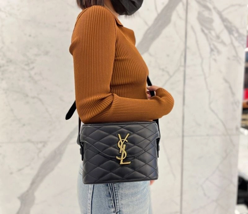 Resilient YSL Bucket Bags 63193