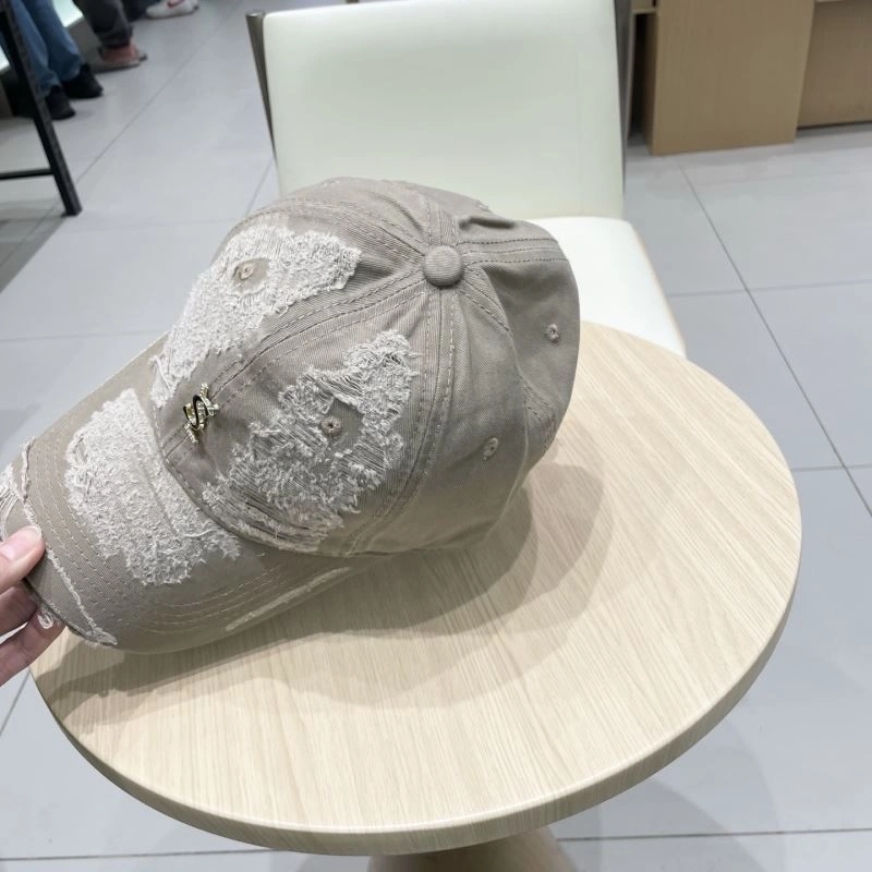 Bold YSL Caps 256986