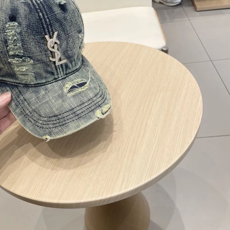 Seasonal YSL Caps 256976