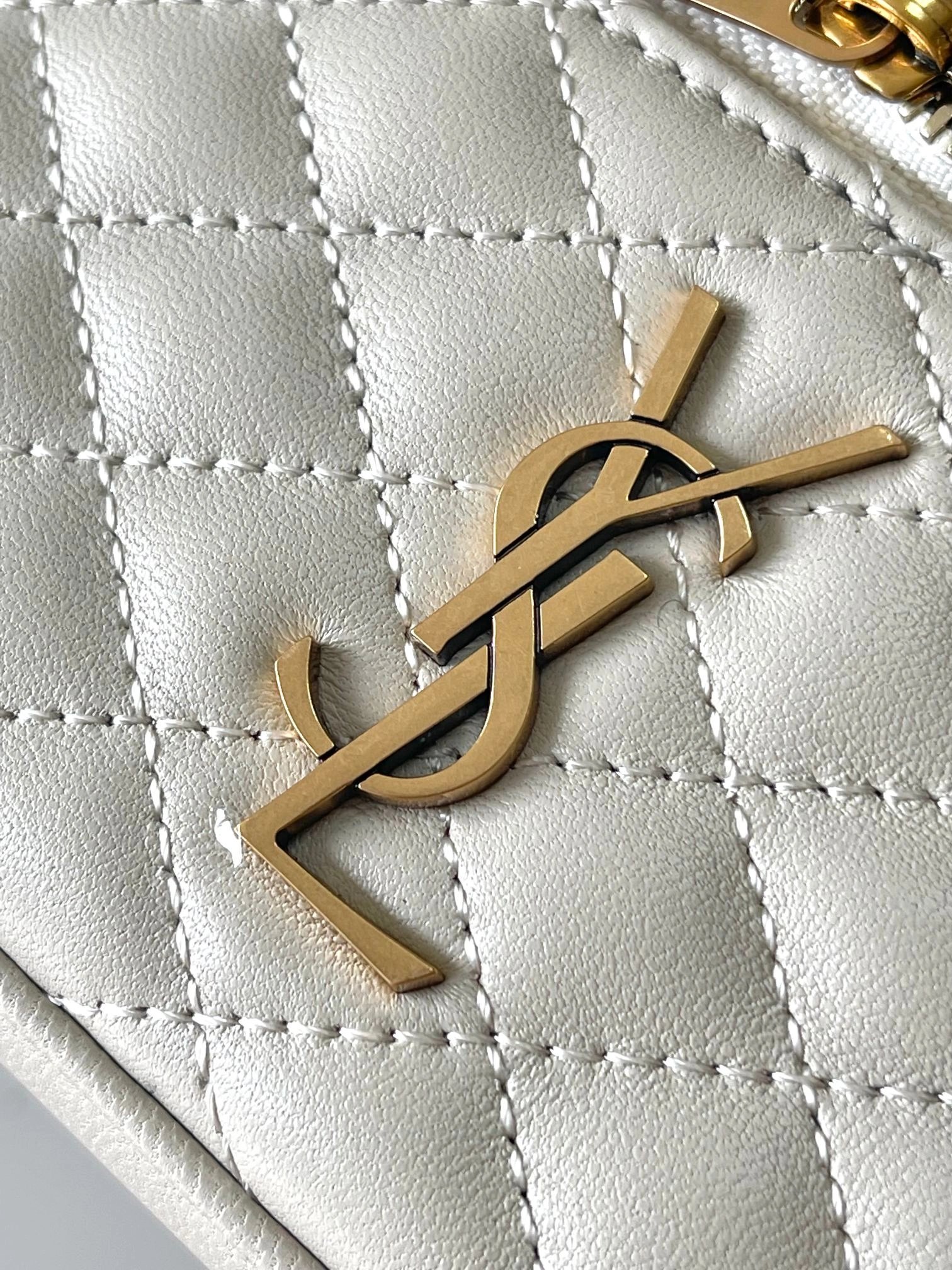 YSL Cosmetic Bags Resilient 71784