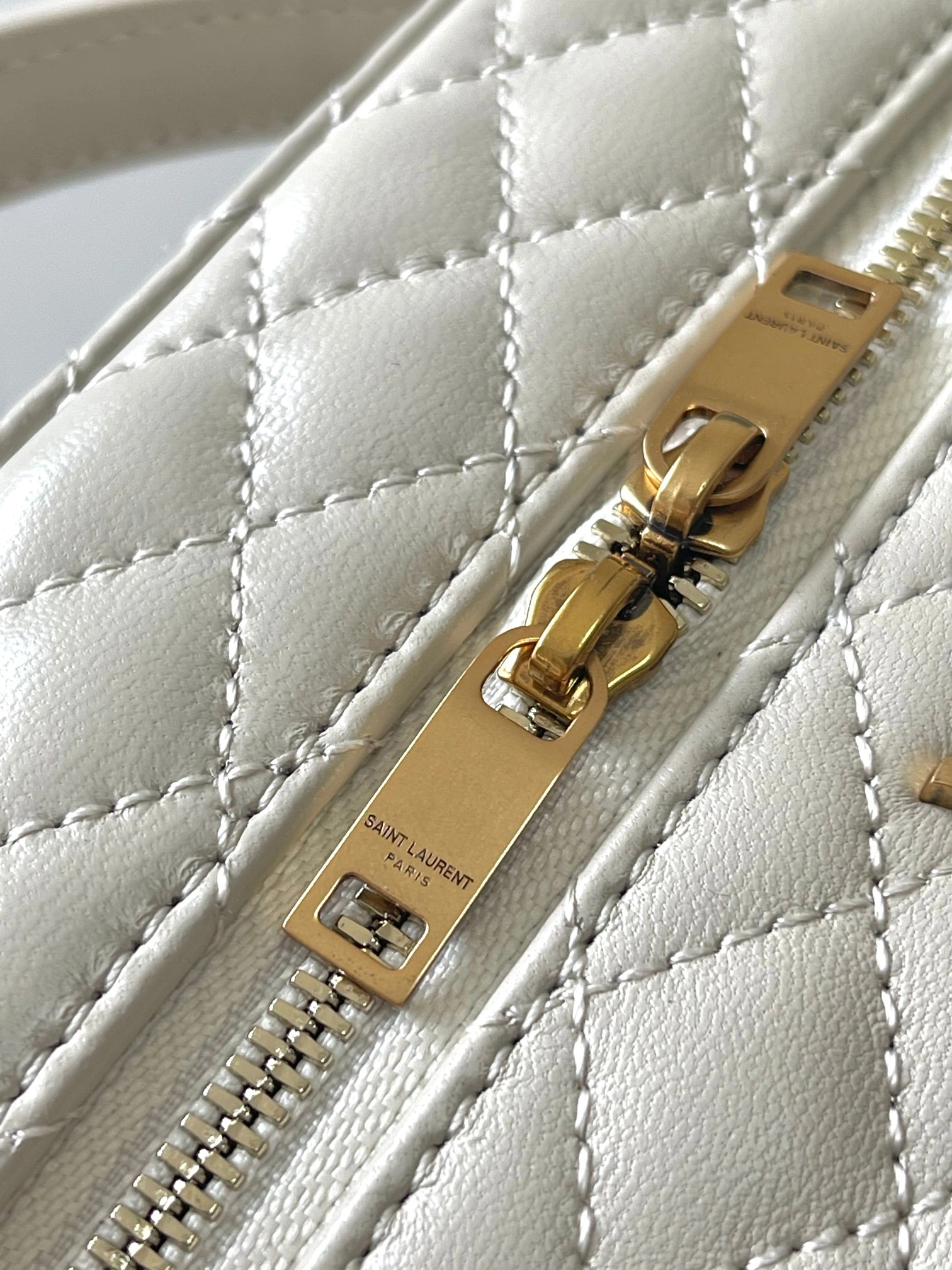 YSL Cosmetic Bags Resilient 71784