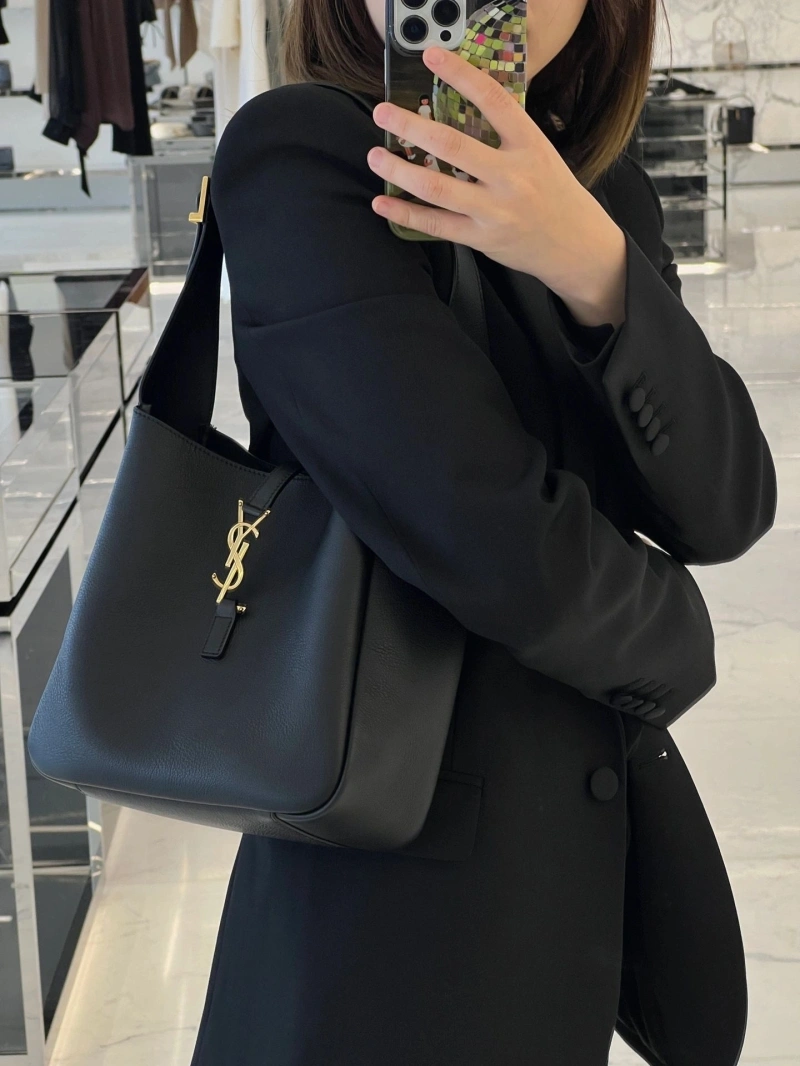 YSL Hobo Bags WeatherProof 78246
