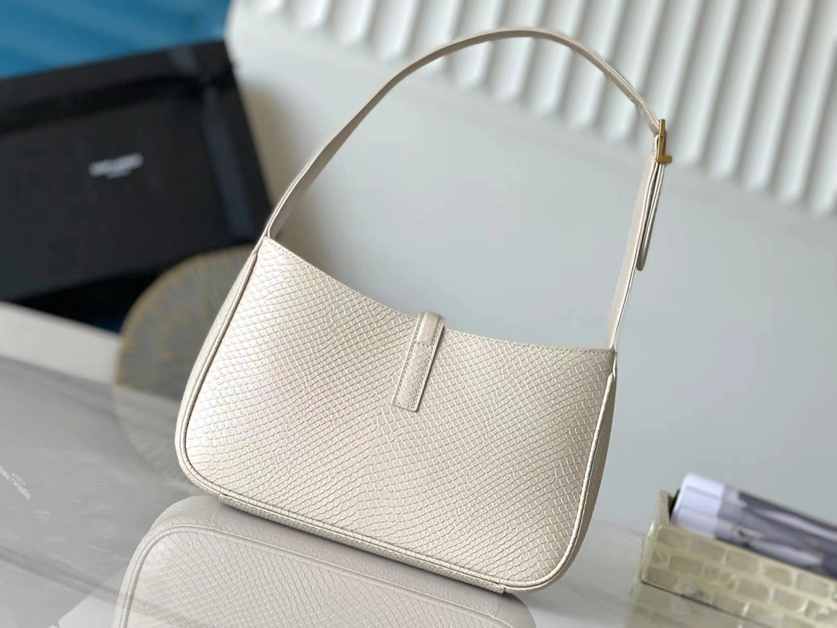 YSL Hobo Bags Elegant 74770
