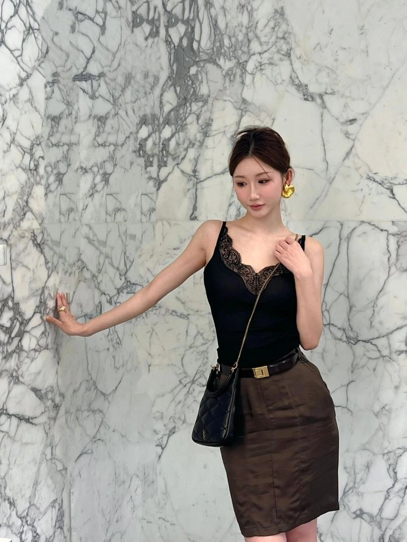 YSL Hobo Bags Versatile 64735