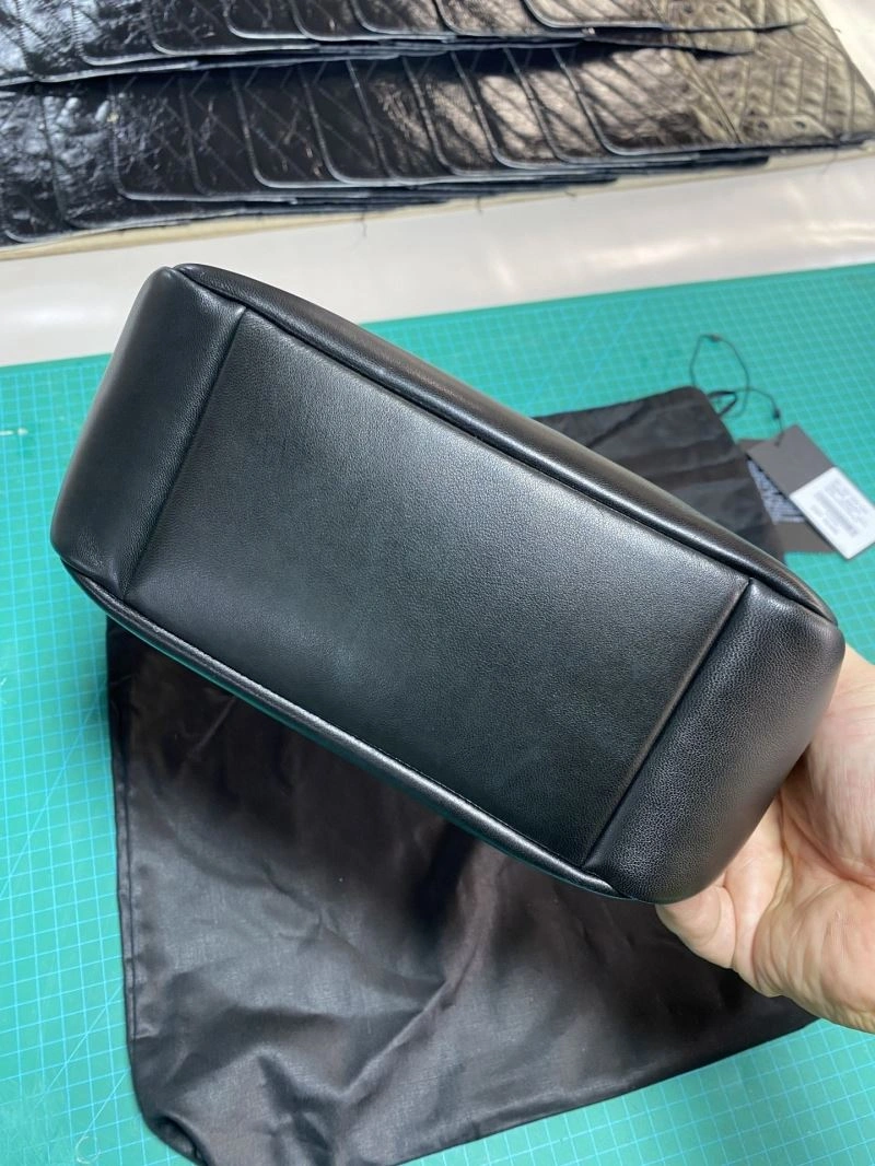 YSL Le5A7 Bags Supportive 63689