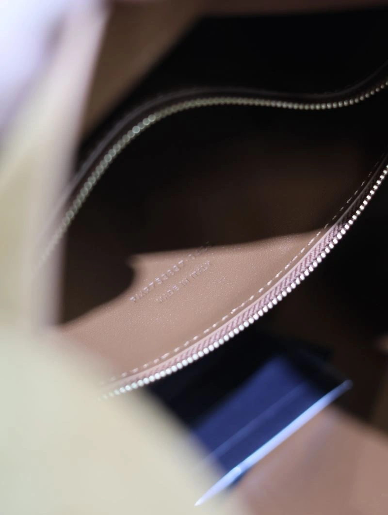 Youthful YSL Le5A7 Bags 62980