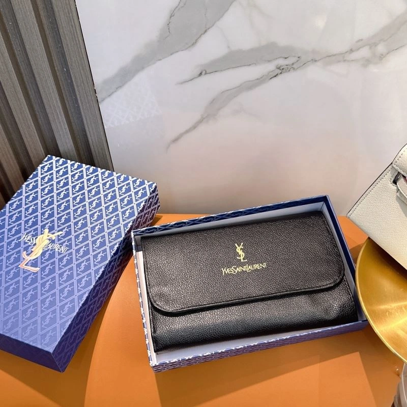 Refined YSL Makeup Brushe 267564
