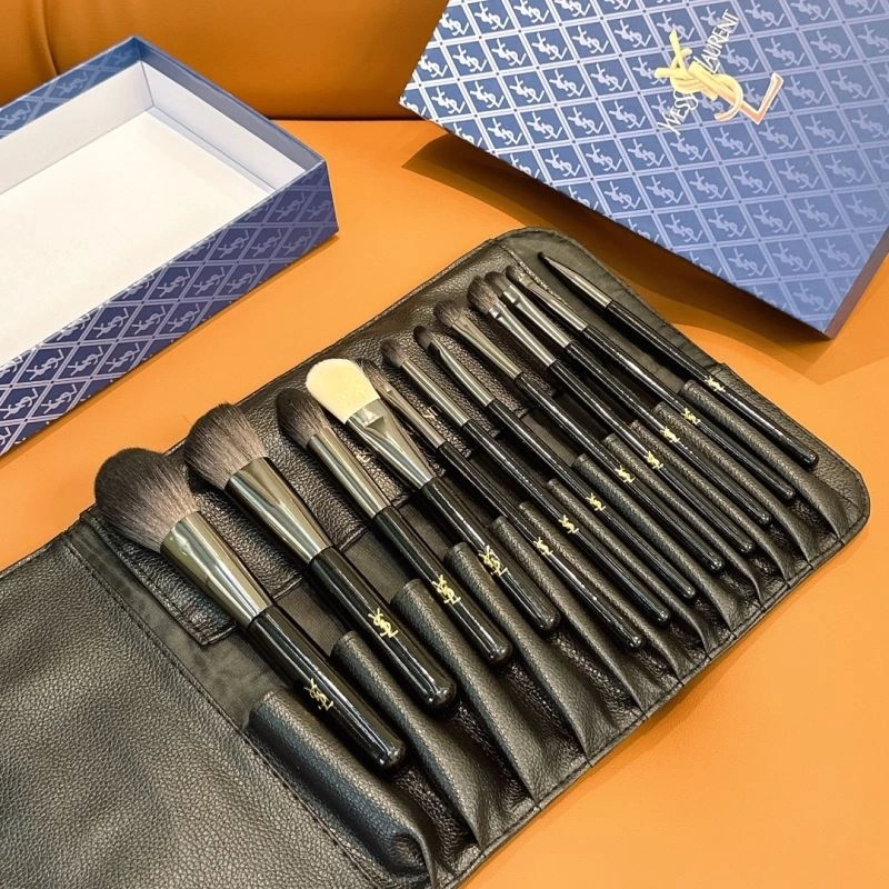 Refined YSL Makeup Brushe 267564