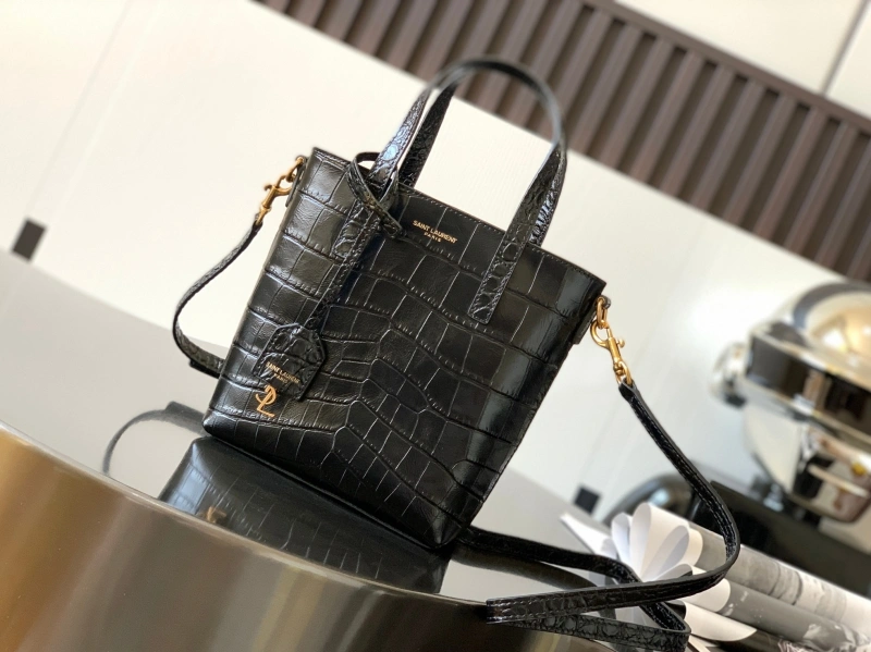 Functional YSL Shopping Bags 78095