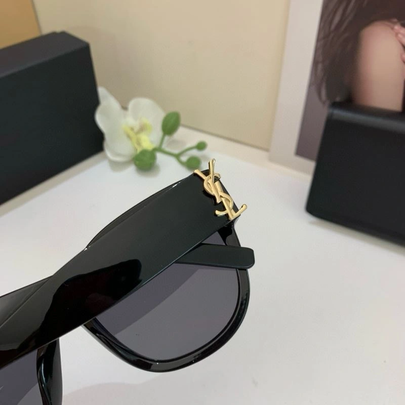 YSL Sunglasses Versatile 282701
