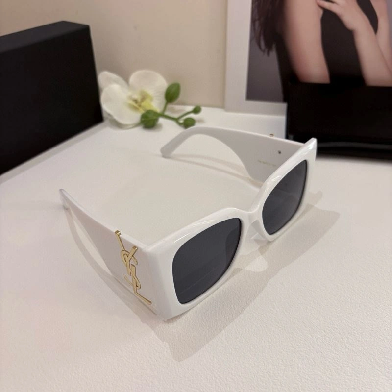 Bold YSL Sunglasses 282692