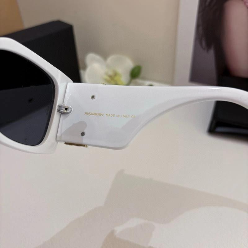 Bold YSL Sunglasses 282692