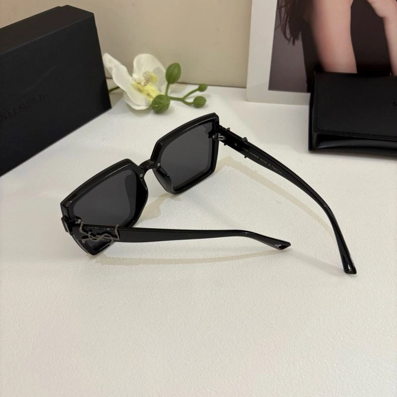 Fashionable YSL Sunglasses 282658