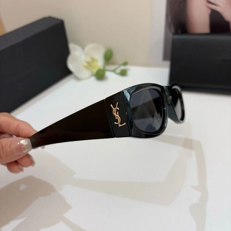 YSL Sunglasses Sporty 282662