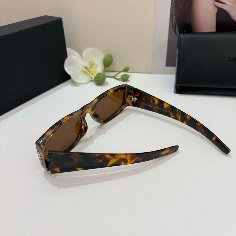 Lightweight YSL Sunglasses 282672
