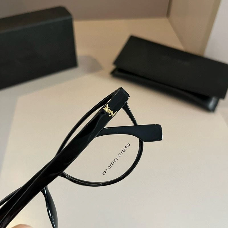 YSL Sunglasses Compact 282705