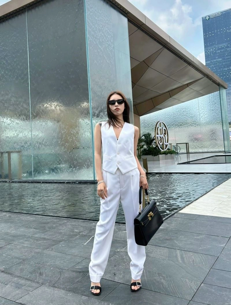 Lightweight YSL Top Handle Bags 63231