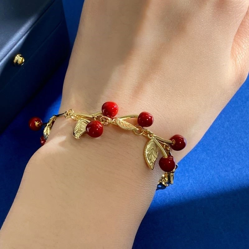 Contemporary Ysl Bracelets 209494